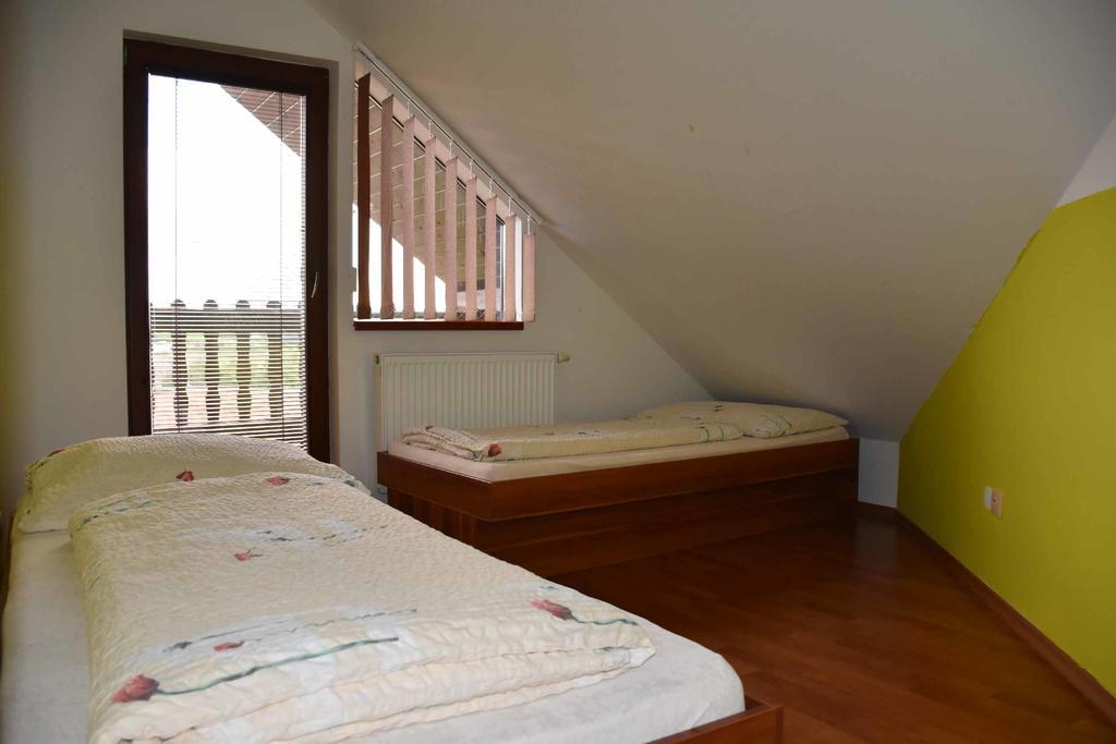 Penzion U Holuba Hradcovice ภายนอก รูปภาพ