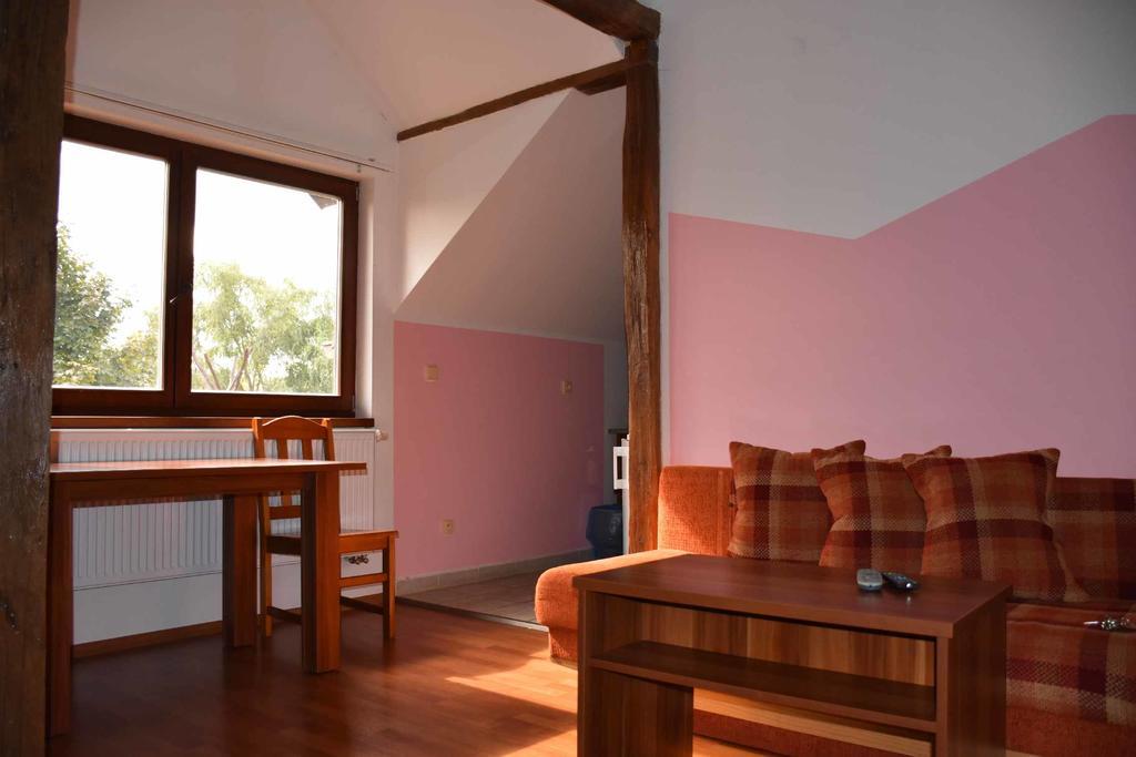 Penzion U Holuba Hradcovice ภายนอก รูปภาพ