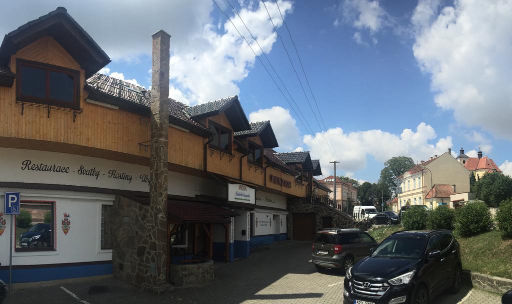 Penzion U Holuba Hradcovice ภายนอก รูปภาพ